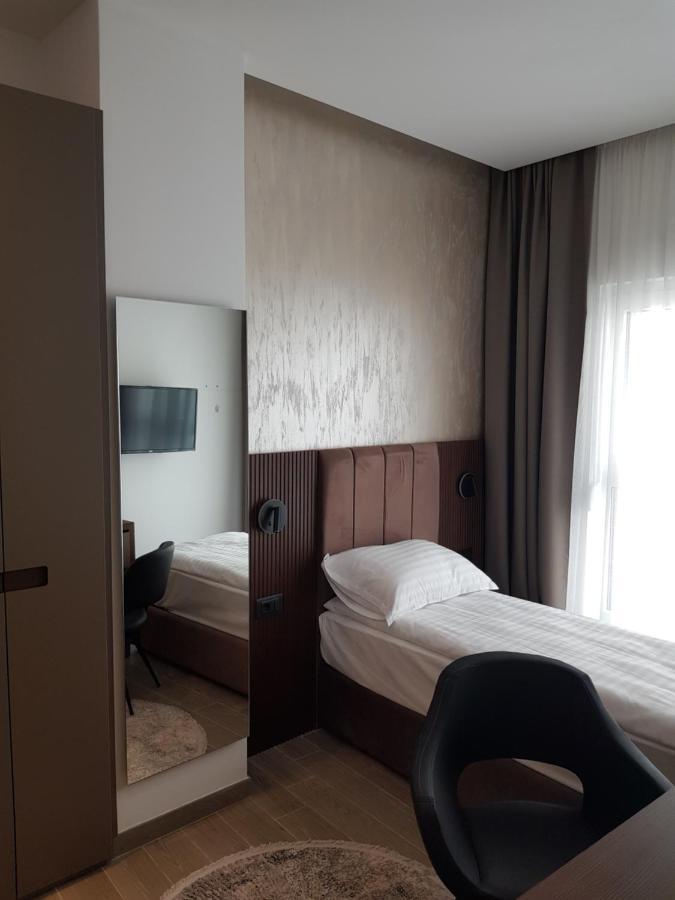 My Hotel Prizren Luaran gambar